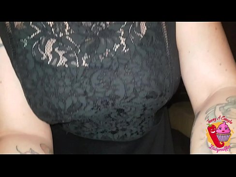 ❤️ Mae llyschwaer Slutty yn rhoi blowjob iddo a Sbaeneg ❤️❌ Porn porno super wrthon ni ☑